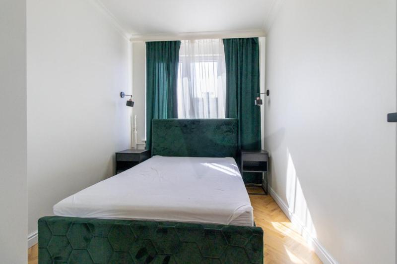 Cozy Renovated In Bielany Next To Subway Apartament