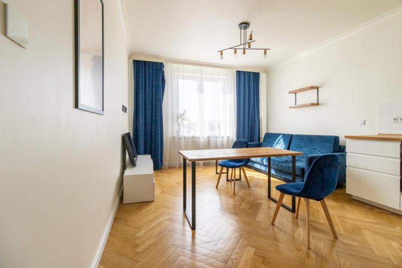 Apartament Cozy Renovated In Bielany Next To Subway